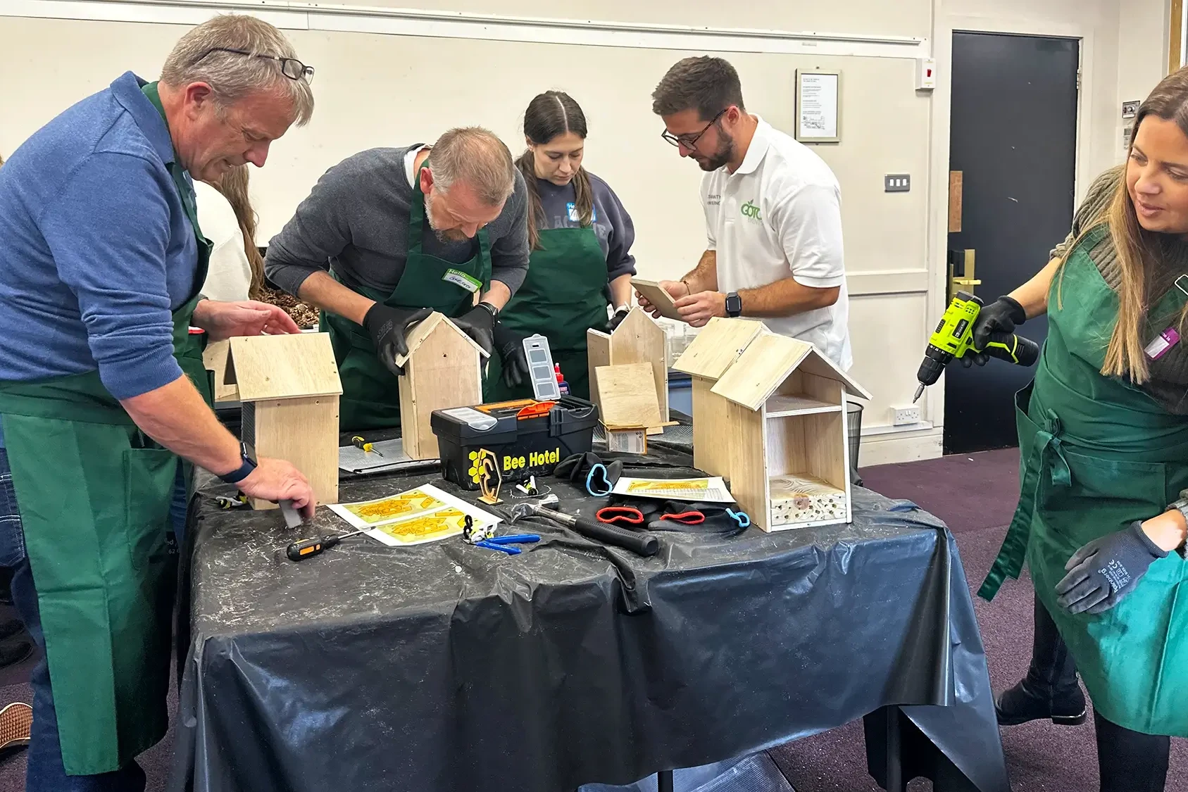 Bee hotel participants drilling