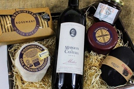 Virtual Christmas Party Wine & cheese Hamper